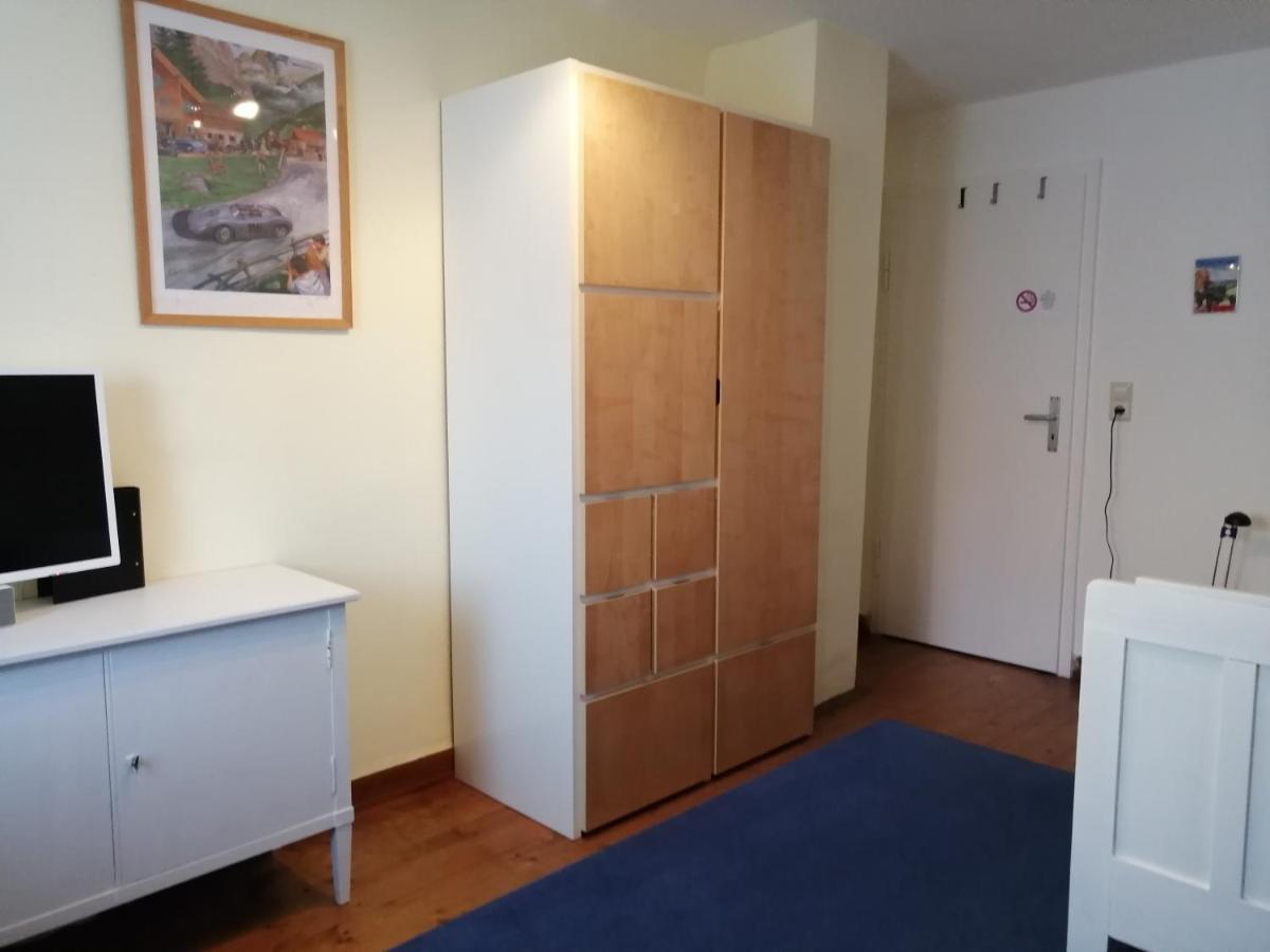 Apartment & Zimmer Familie Trescher Tübingen Exteriör bild