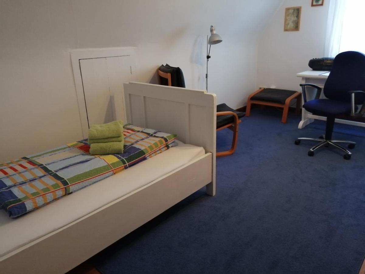 Apartment & Zimmer Familie Trescher Tübingen Exteriör bild