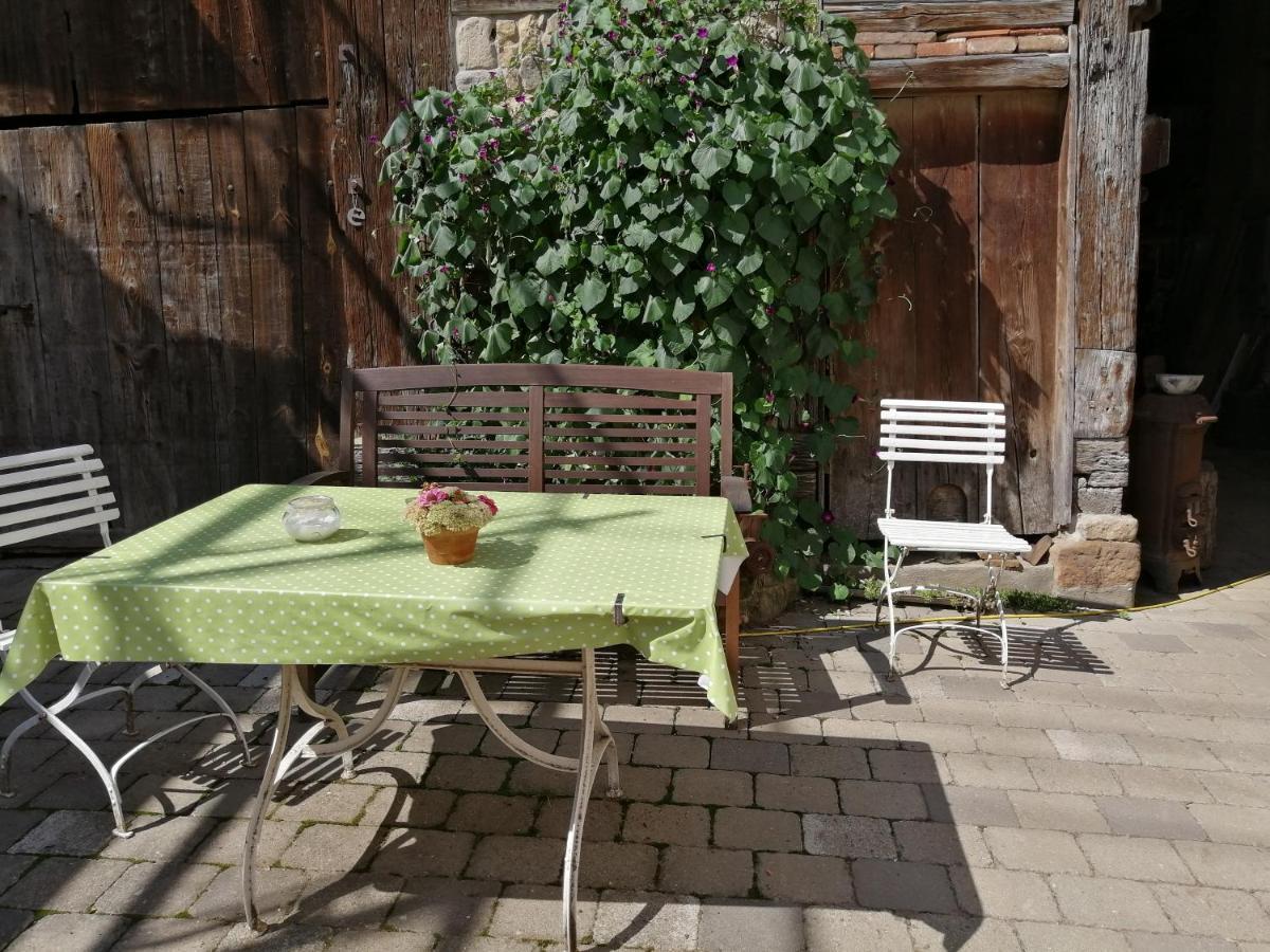 Apartment & Zimmer Familie Trescher Tübingen Exteriör bild