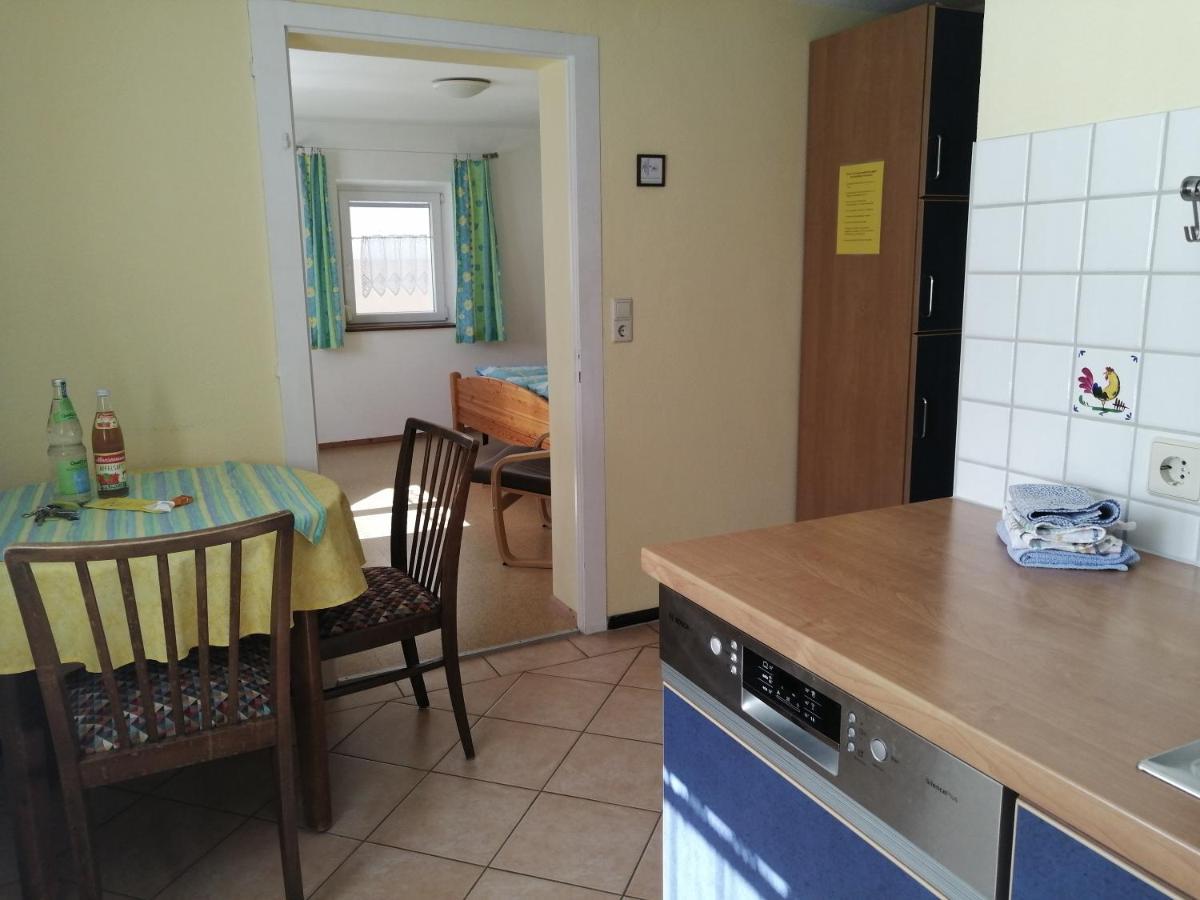 Apartment & Zimmer Familie Trescher Tübingen Exteriör bild