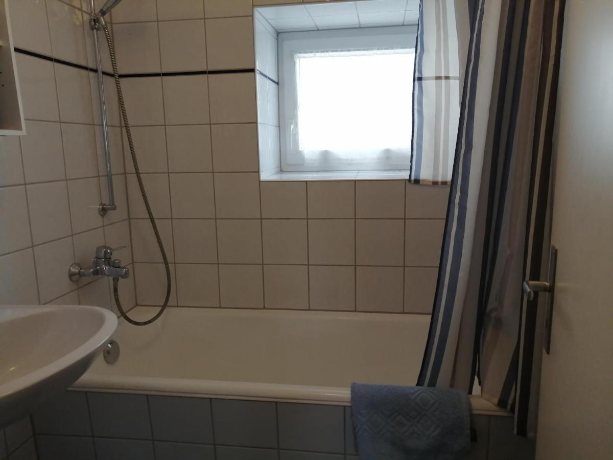 Apartment & Zimmer Familie Trescher Tübingen Exteriör bild
